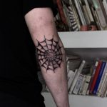 Spinnenweb tatoeage