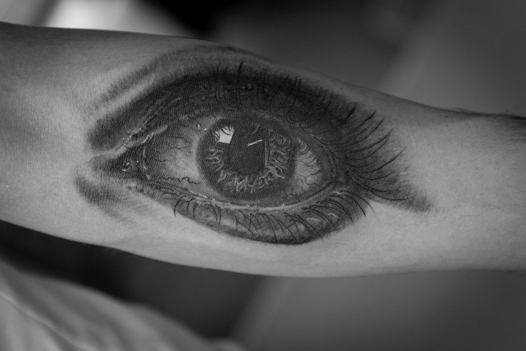 Hyper realistic eye tattoo